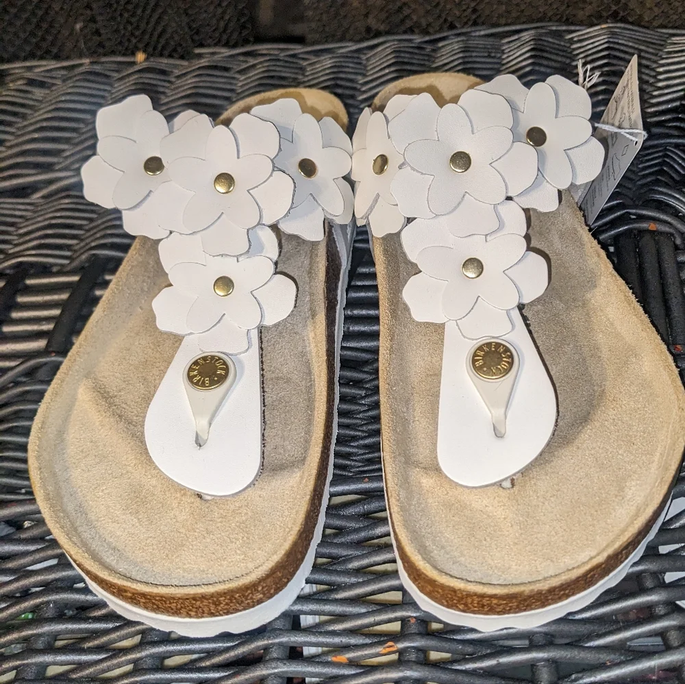Birkenstock Women's Gizeh Flowers Footbed Sandal in White sz Euro 37 - Picture 7 of 14